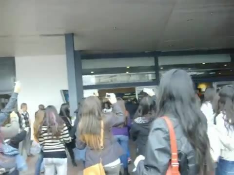 Demi Lovato at the airport. Argentina. 2012 0655 - Demi at the airport Argentina 2012 Part oo1