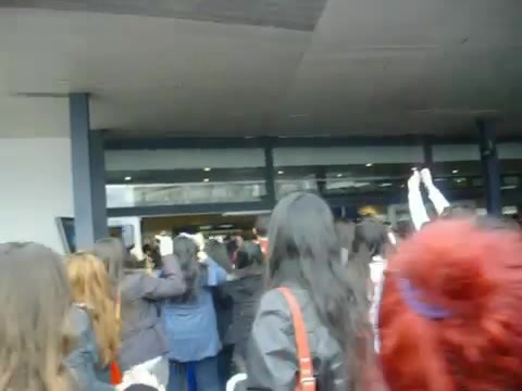 Demi Lovato at the airport. Argentina. 2012 0739