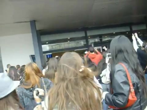 Demi Lovato at the airport. Argentina. 2012 0798
