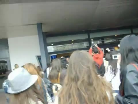 Demi Lovato at the airport. Argentina. 2012 0810