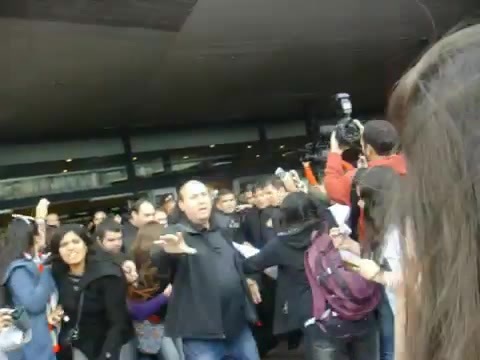 Demi Lovato at the airport. Argentina. 2012 0998 - Demi at the airport Argentina 2012 Part oo1