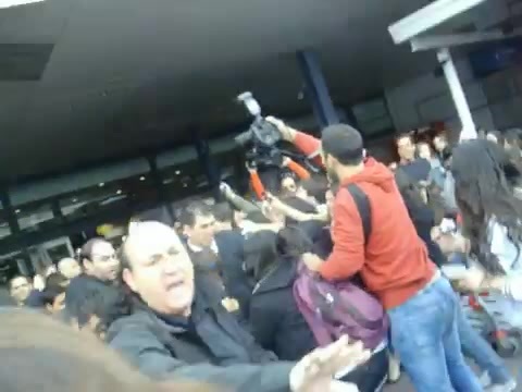 Demi Lovato at the airport. Argentina. 2012 1062
