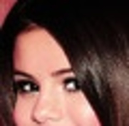 00124684_002 - Puzzele Selena Gomez