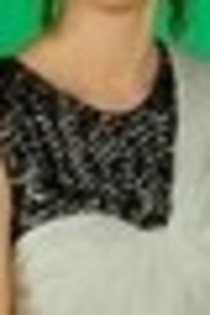 0018013657_005 - Puzzele Selena Gomez