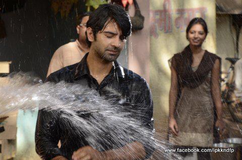 18 - Iss Pyaar Ko Kya Naam Doon - Picture Gallery II