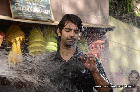 19 - Iss Pyaar Ko Kya Naam Doon - Picture Gallery II