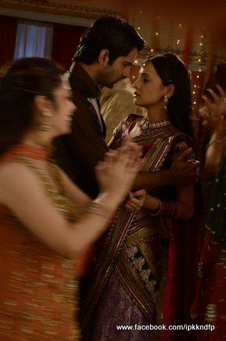 44 - Iss Pyaar Ko Kya Naam Doon - Picture Gallery II