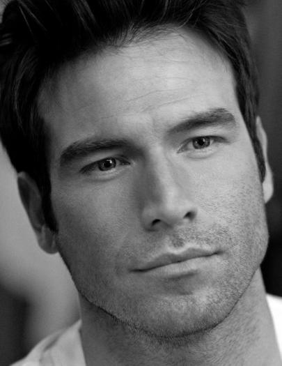  - Rafael Amaya