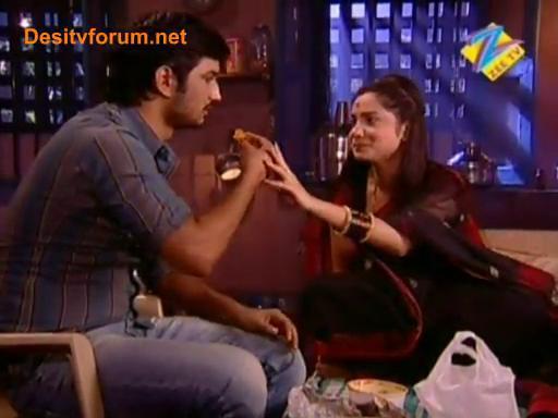 Suflete pereche in Love [1403] - Pavitra Rishta 3