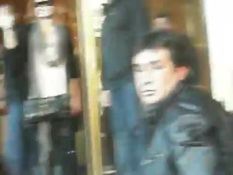 Demi Lovato Saludando en el hotel Radisson Uruguay 29_04_12 0156