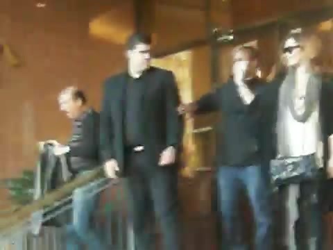 Demi Lovato Saludando en el hotel Radisson Uruguay 29_04_12 0318 Demi Lovato Saludando en el hotel Radisson Uruguay 29_04_12 0318