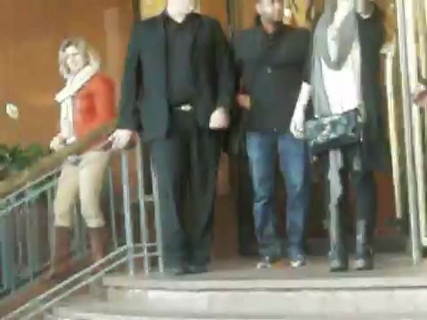 Demi Lovato Saludando en el hotel Radisson Uruguay 29_04_12 0381 Demi Lovato Saludando en el hotel Radisson Uruguay 29_04_12 0381