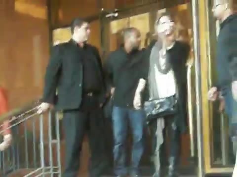 Demi Lovato Saludando en el hotel Radisson Uruguay 29_04_12 0419 Demi Lovato Saludando en el hotel Radisson Uruguay 29_04_12 0419