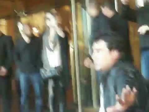 Demi Lovato Saludando en el hotel Radisson Uruguay 29_04_12 0514 - Demi Saludando en el hotel Radisson Uruguay Part oo1