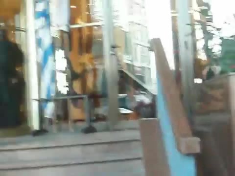Demi Lovato Saludando en el hotel Radisson Uruguay 29_04_12 1168