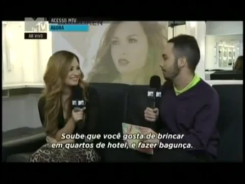 Demi in the hotel room - Demi said I Threw Meat On The Walls Cause I Was Vegetarian to MTV Brazil