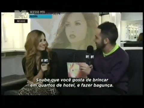 Demi in the hotel room (7) - Demi said I Threw Meat On The Walls Cause I Was Vegetarian to MTV Brazil