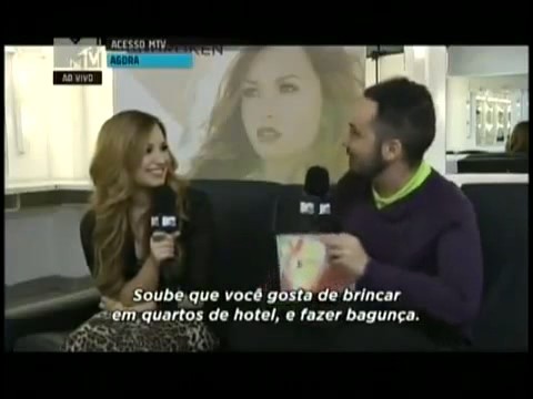 Demi in the hotel room (10) - Demi said I Threw Meat On The Walls Cause I Was Vegetarian to MTV Brazil