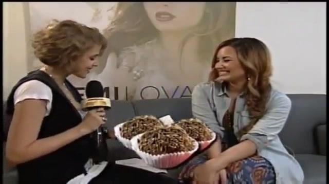 Demi Lovato Loves Brigadeiro [Brazilian Fudge Truffles] 411