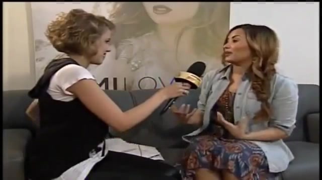 Demi Lovato Talks About Almost Hitting Paul McCartney (461)