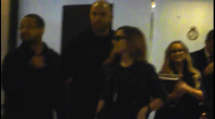 bscap0008 - Demi Lovato no hotel Sheraton Sao Paulo 30 04 12