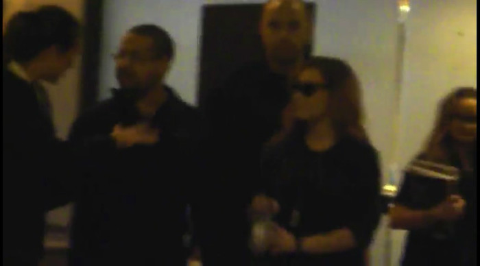 bscap0021 - Demi Lovato no hotel Sheraton Sao Paulo 30 04 12