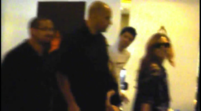 bscap0037 - Demi Lovato no hotel Sheraton Sao Paulo 30 04 12