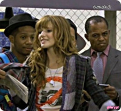 Daa pizza!Miiami!!La cat?