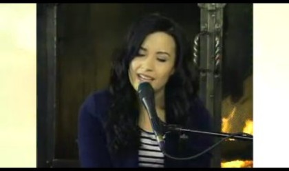 bscap0512 - Demi Lovato - Make A Wave - Acoustic Performance on Extreme MakeOver Edition Part oo2