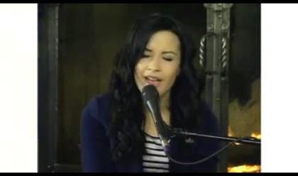 bscap0514 - Demi Lovato - Make A Wave - Acoustic Performance on Extreme MakeOver Edition Part oo2