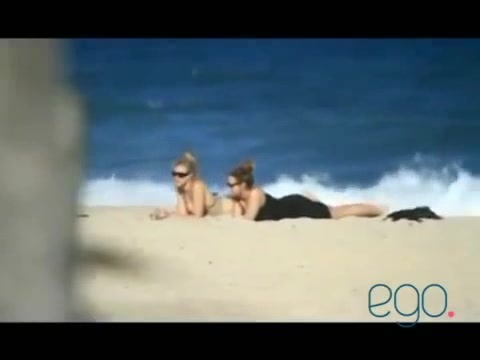 Demi Lovato in the beach - Rio de Janeiro - BRAZIL 0103