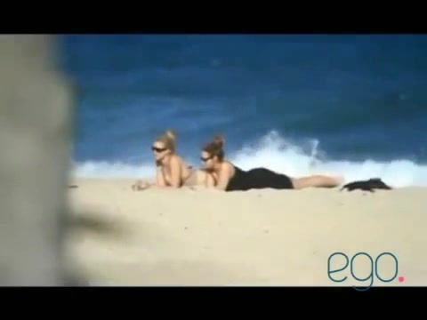 Demi Lovato in the beach - Rio de Janeiro - BRAZIL 0109 - Demi in the beach - Rio de Janeiro - BRAZIL