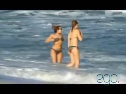 Demi Lovato in the beach - Rio de Janeiro - BRAZIL 0316