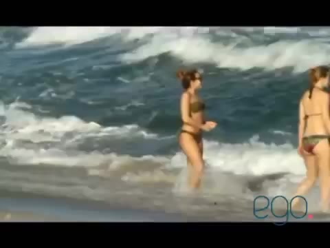 Demi Lovato in the beach - Rio de Janeiro - BRAZIL 0402