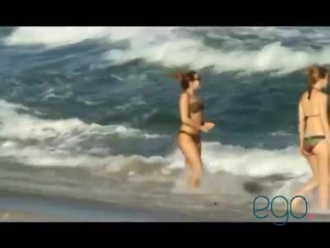 Demi Lovato in the beach - Rio de Janeiro - BRAZIL 0404