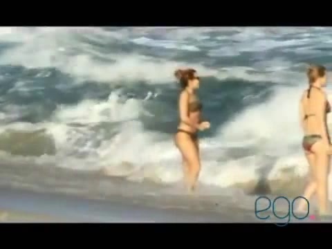 Demi Lovato in the beach - Rio de Janeiro - BRAZIL 0413