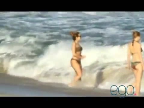Demi Lovato in the beach - Rio de Janeiro - BRAZIL 0421