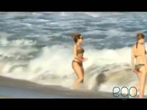 Demi Lovato in the beach - Rio de Janeiro - BRAZIL 0422
