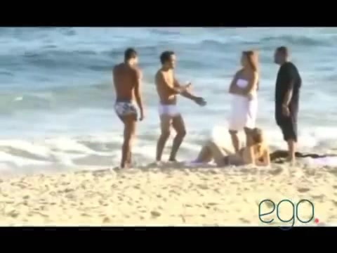 Demi Lovato in the beach - Rio de Janeiro - BRAZIL 0492 - Demi in the beach - Rio de Janeiro - BRAZIL