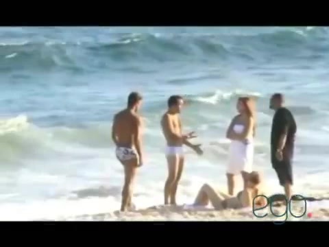 Demi Lovato in the beach - Rio de Janeiro - BRAZIL 0522 - Demi in the beach - Rio de Janeiro - BRAZIL Part oo1
