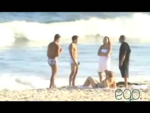 Demi Lovato in the beach - Rio de Janeiro - BRAZIL 0609 Demi Lovato in the beach - Rio de Janeiro - BRAZIL 0609
