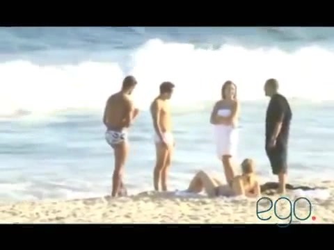 Demi Lovato in the beach - Rio de Janeiro - BRAZIL 0630 Demi Lovato in the beach - Rio de Janeiro - BRAZIL 0630