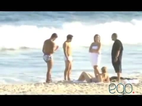 Demi Lovato in the beach - Rio de Janeiro - BRAZIL 0636 Demi Lovato in the beach - Rio de Janeiro - BRAZIL 0636