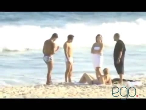 Demi Lovato in the beach - Rio de Janeiro - BRAZIL 0637 Demi Lovato in the beach - Rio de Janeiro - BRAZIL 0637