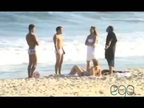 Demi Lovato in the beach - Rio de Janeiro - BRAZIL 0701 Demi Lovato in the beach - Rio de Janeiro - BRAZIL 0701