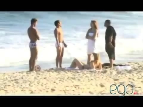 Demi Lovato in the beach - Rio de Janeiro - BRAZIL 0723 Demi Lovato in the beach - Rio de Janeiro - BRAZIL 0723