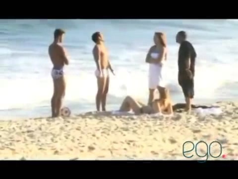 Demi Lovato in the beach - Rio de Janeiro - BRAZIL 0725 Demi Lovato in the beach - Rio de Janeiro - BRAZIL 0725