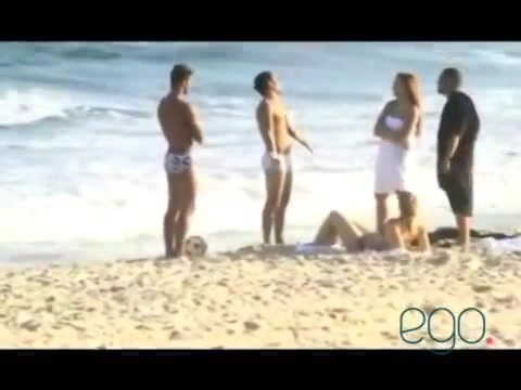 Demi Lovato in the beach - Rio de Janeiro - BRAZIL 0739 Demi Lovato in the beach - Rio de Janeiro - BRAZIL 0739