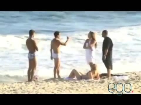 Demi Lovato in the beach - Rio de Janeiro - BRAZIL 0773 Demi Lovato in the beach - Rio de Janeiro - BRAZIL 0773