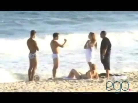 Demi Lovato in the beach - Rio de Janeiro - BRAZIL 0790 Demi Lovato in the beach - Rio de Janeiro - BRAZIL 0790